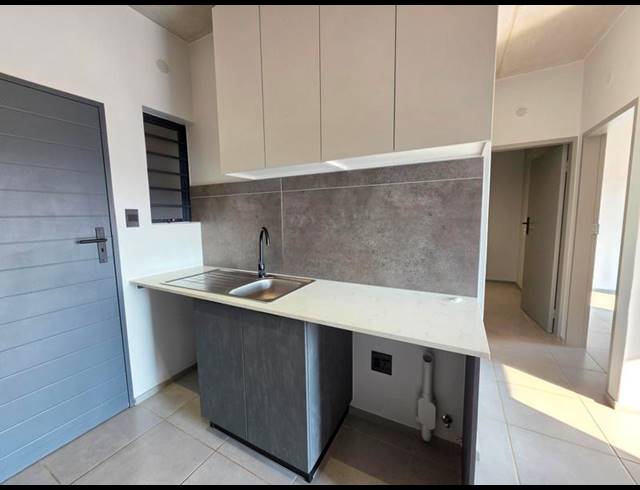 2 BEDROOM APARTMENT FOR SALE IN WATERKLOOF RIDGE